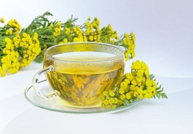 Infuzia de tansy va ajuta la eliminarea paraziților din organism